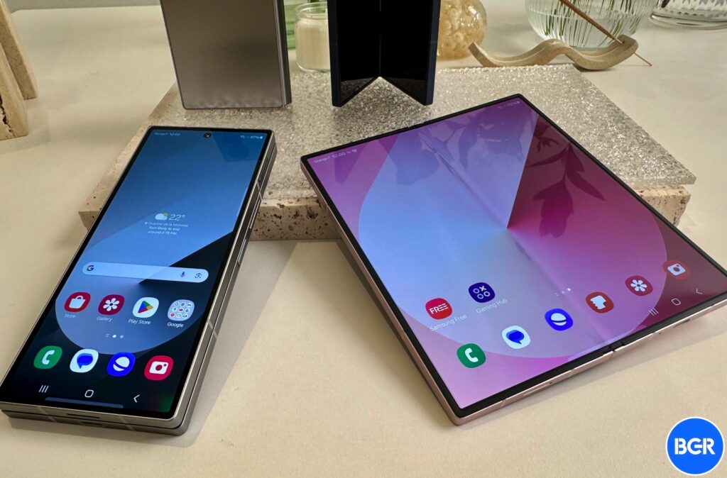 Tri-fold phone from Huawei to launch long before foldable iPhone